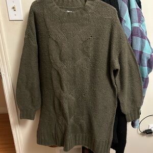 Aerie Olive Cable Knit Sweater